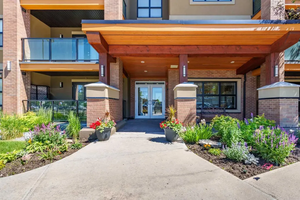 10 Market Boulevard SE Airdrie AB T4A 0W8