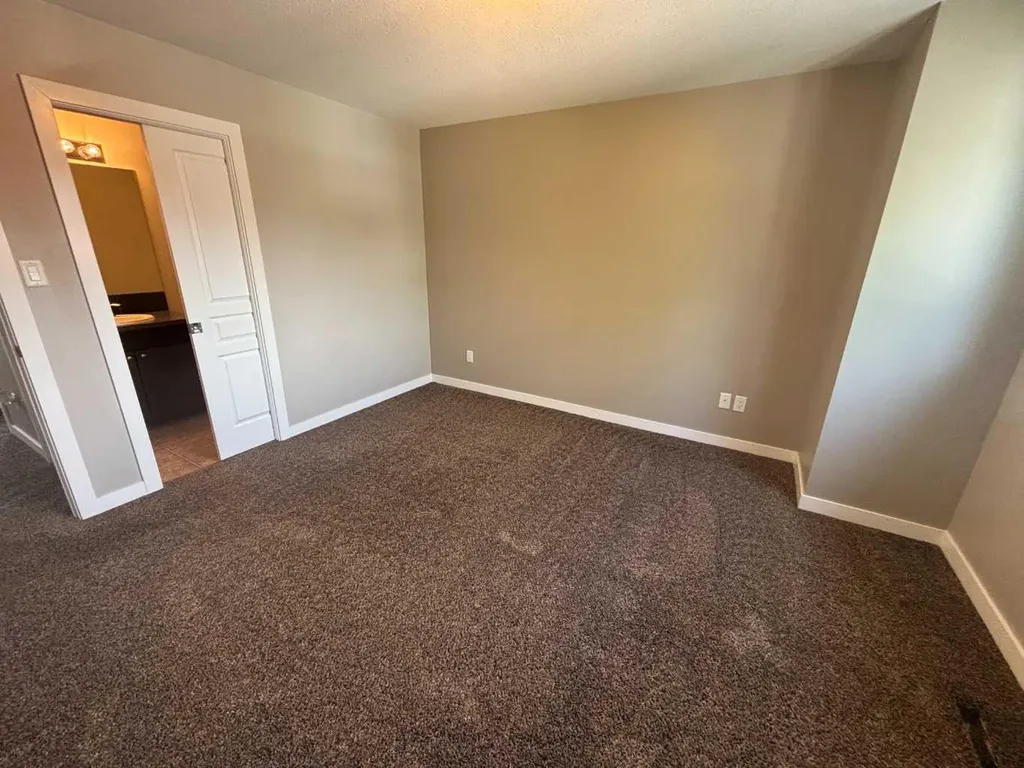 205 Silkstone Road W Lethbridge AB T1J 4J9
