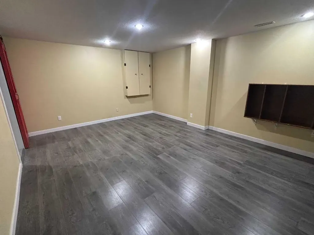 205 Silkstone Road W Lethbridge AB T1J 4J9
