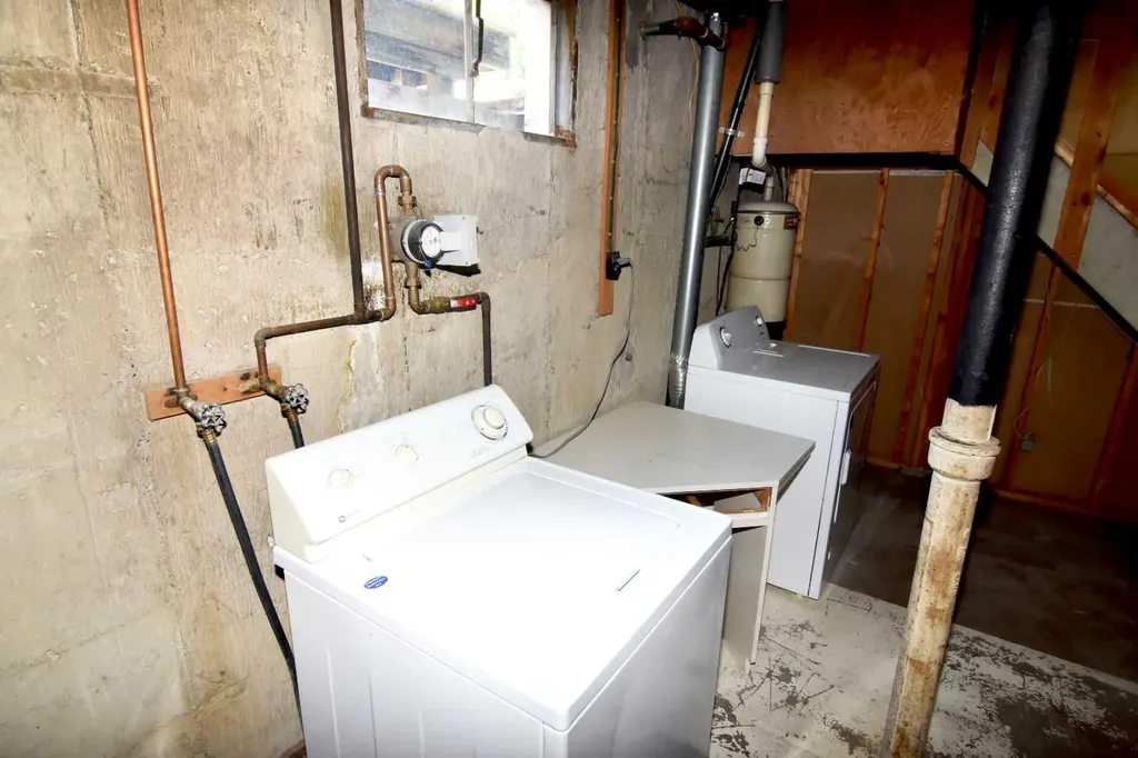 36 Cheyenne Crescent NW Calgary AB T2L 0Z2