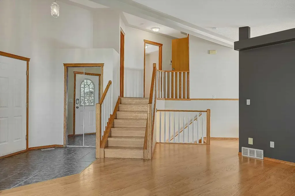 10309 74 Avenue Grande Prairie AB T8W 2M6