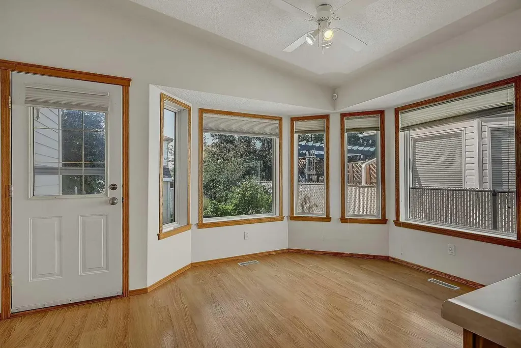 10309 74 Avenue Grande Prairie AB T8W 2M6