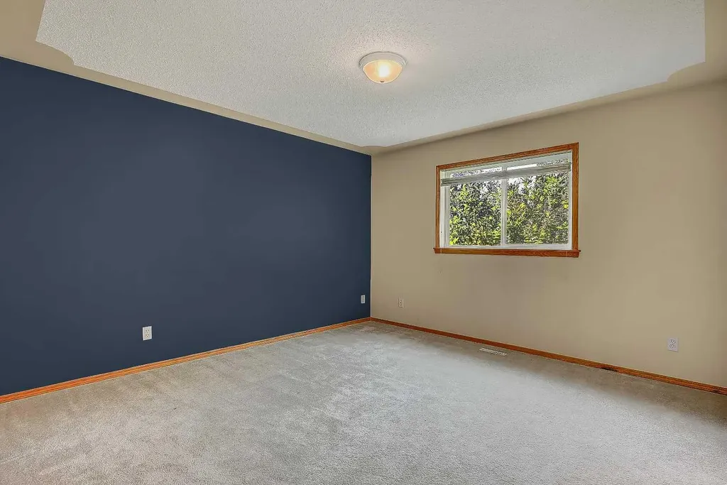 10309 74 Avenue Grande Prairie AB T8W 2M6