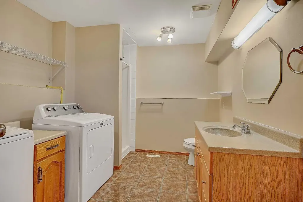 10309 74 Avenue Grande Prairie AB T8W 2M6
