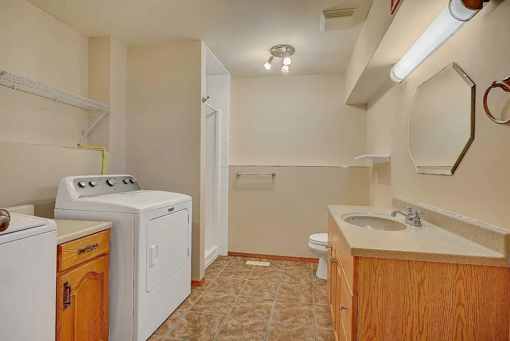 10309 74 Avenue Grande Prairie AB T8W 2M6