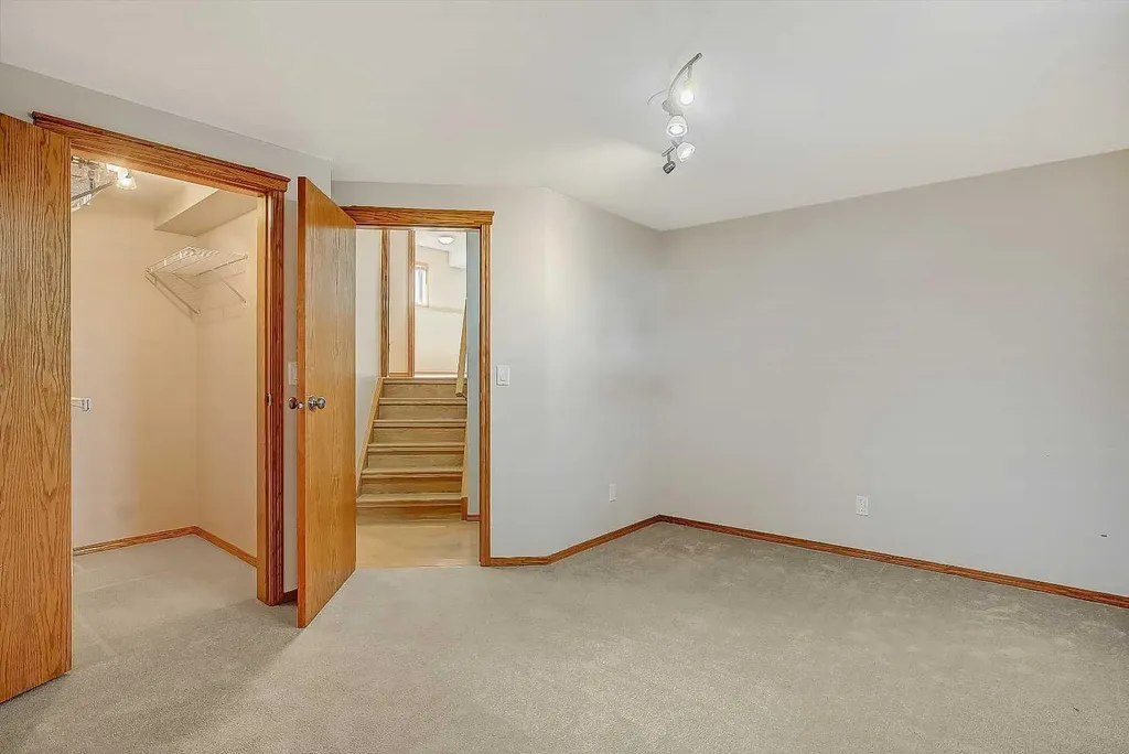 10309 74 Avenue Grande Prairie AB T8W 2M6