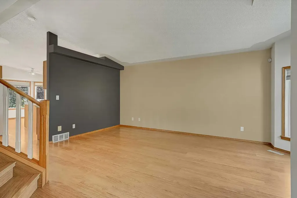 10309 74 Avenue Grande Prairie AB T8W 2M6