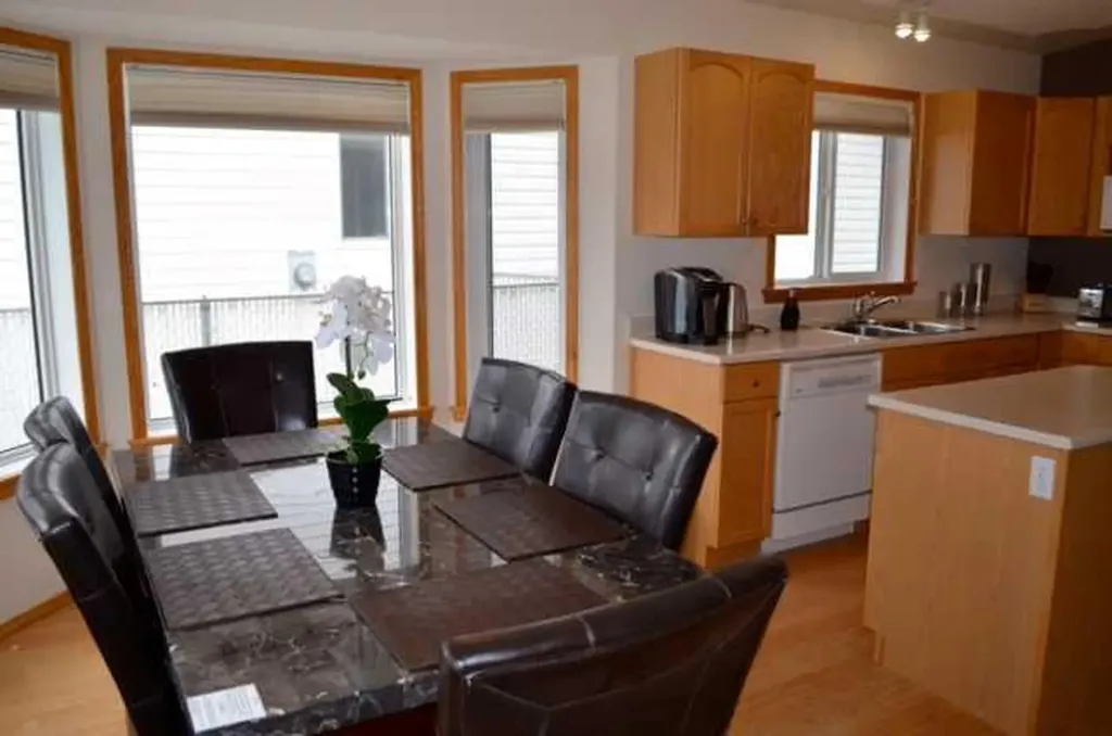 10309 74 Avenue Grande Prairie AB T8W 2M6