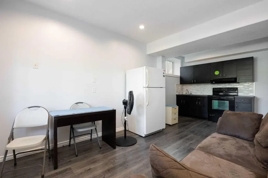 322 Grosbeak Way Fort Mcmurray AB T9K 0L8
