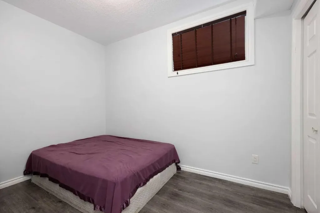 322 Grosbeak Way Fort Mcmurray AB T9K 0L8
