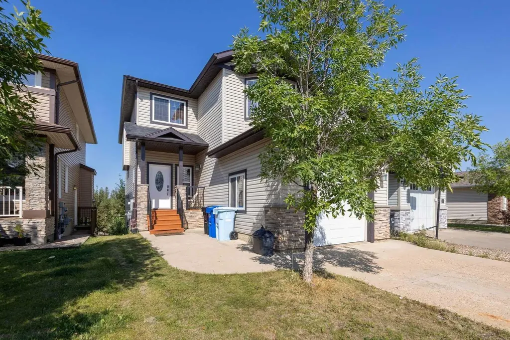 322 Grosbeak Way Fort Mcmurray AB T9K 0L8