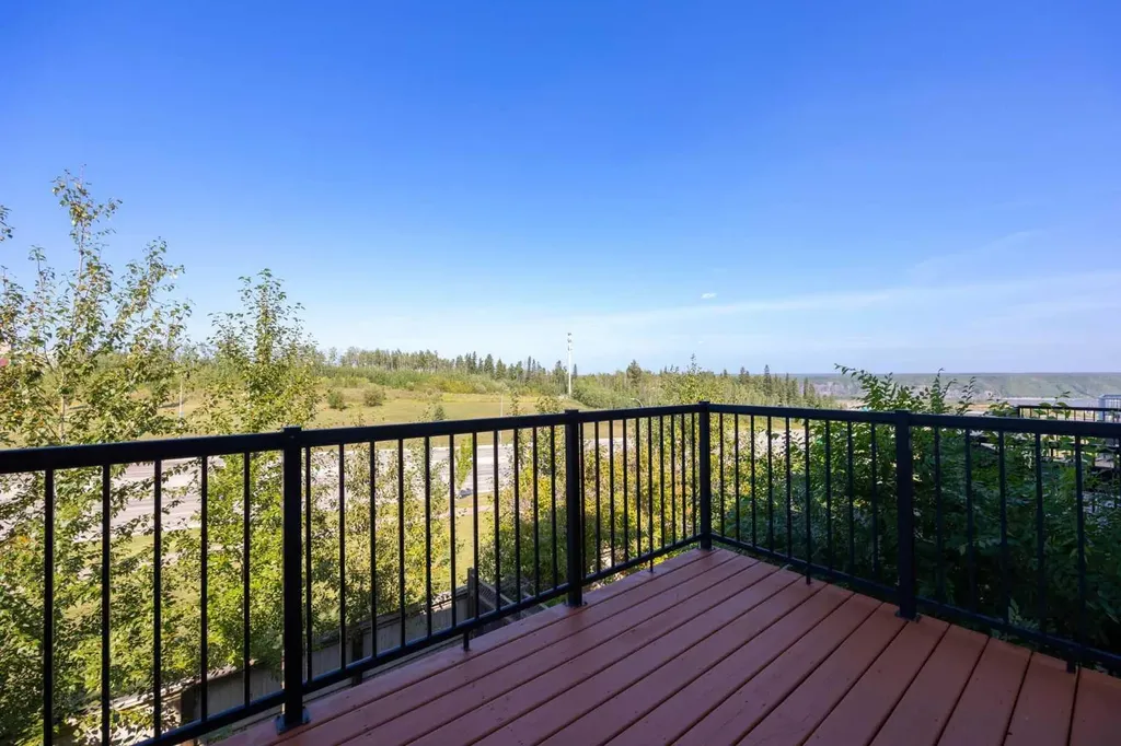 322 Grosbeak Way Fort Mcmurray AB T9K 0L8