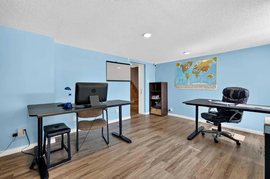2018 Cottonwood Crescent SE Calgary AB T2B 1T1