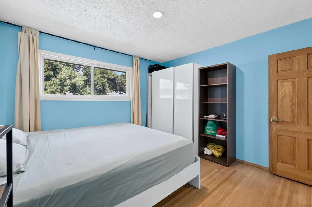 2018 Cottonwood Crescent SE Calgary AB T2B 1T1