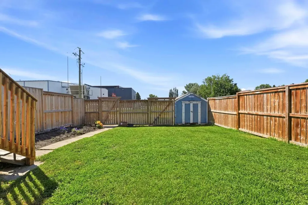 4901A Womacks Road Blackfalds AB T0M 0J0
