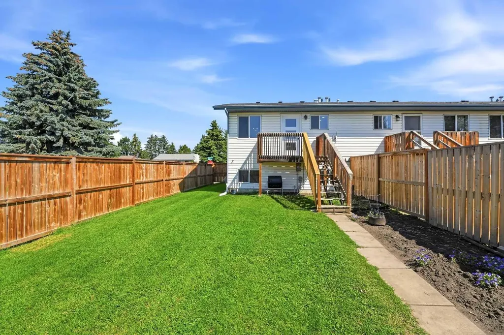 4901A Womacks Road Blackfalds AB T0M 0J0