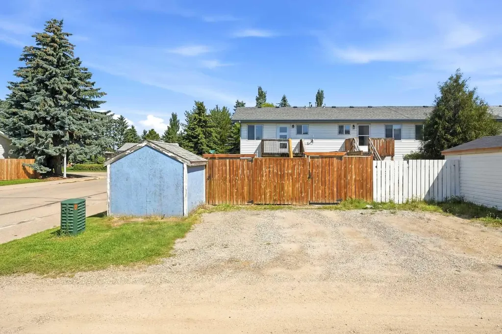 4901A Womacks Road Blackfalds AB T0M 0J0