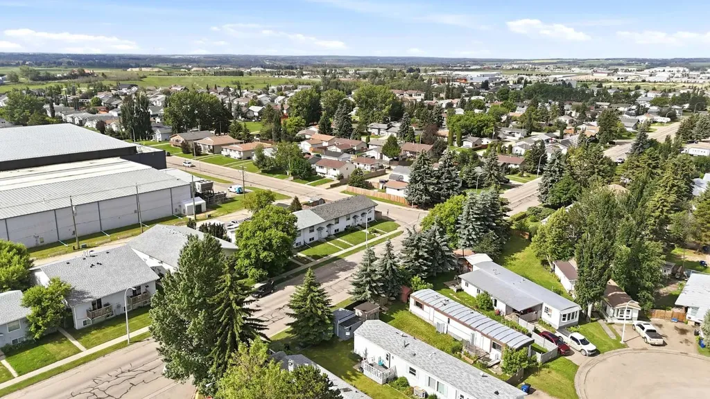 4901A Womacks Road Blackfalds AB T0M 0J0