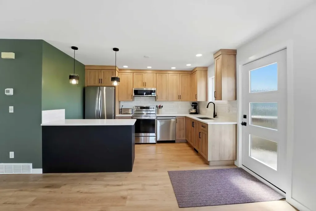 4901A Womacks Road Blackfalds AB T0M 0J0