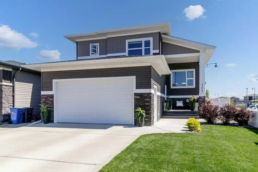 122 Lundberg Crescent Red Deer AB T4R 0R3