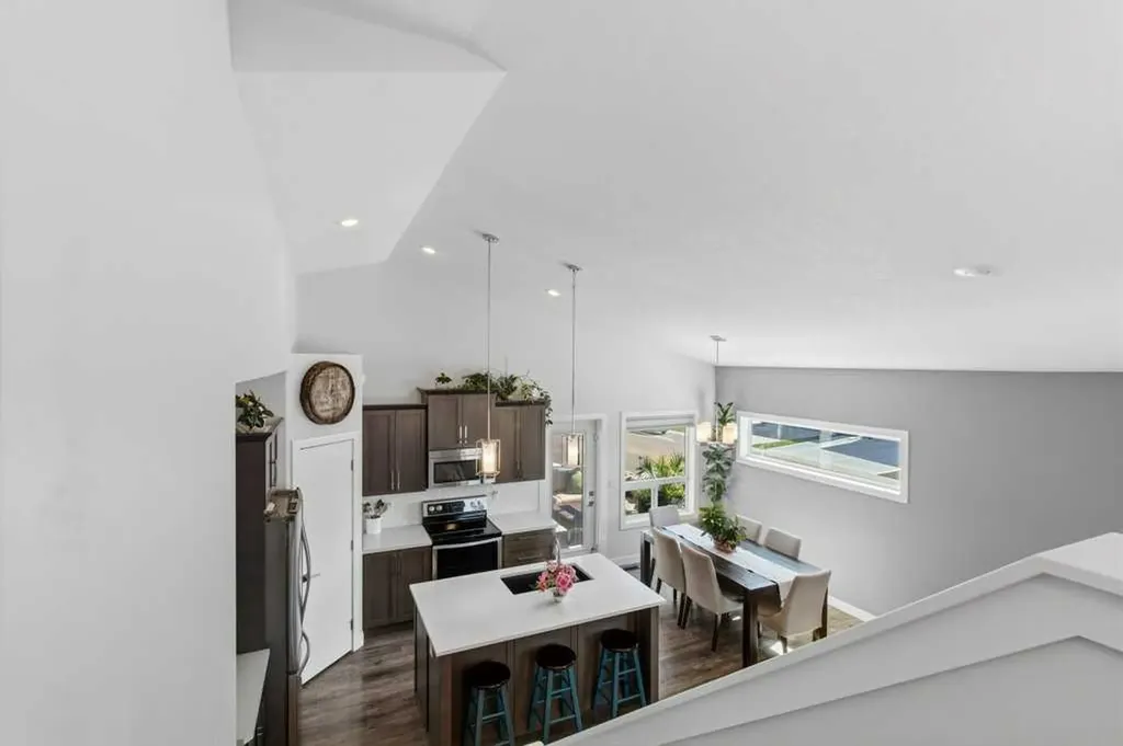 122 Lundberg Crescent Red Deer AB T4R 0R3