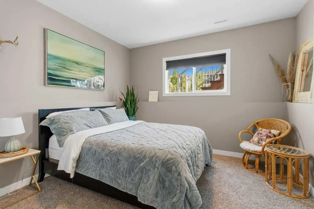 122 Lundberg Crescent Red Deer AB T4R 0R3