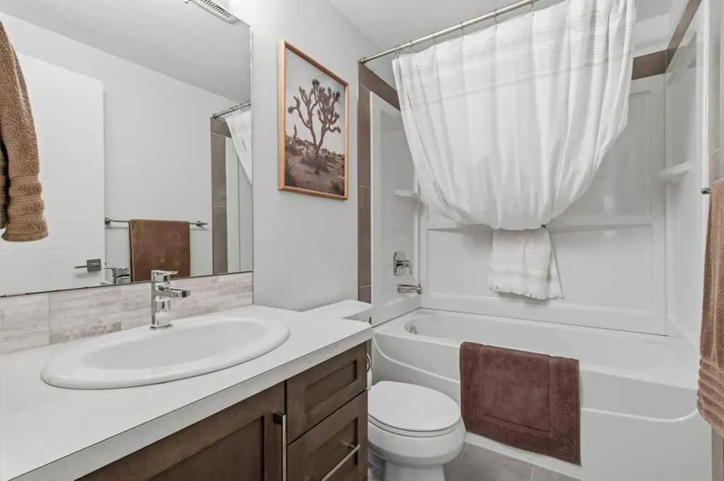 122 Lundberg Crescent Red Deer AB T4R 0R3