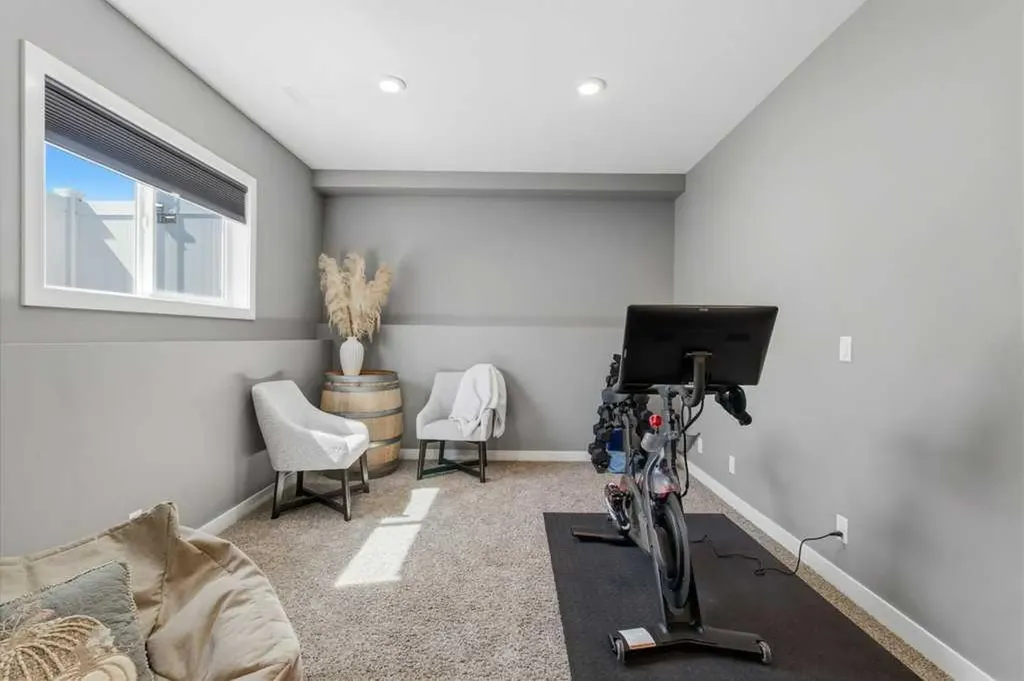 122 Lundberg Crescent Red Deer AB T4R 0R3