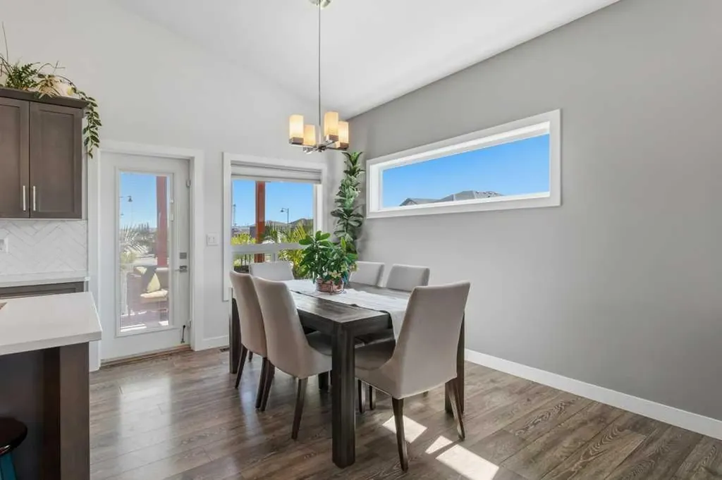 122 Lundberg Crescent Red Deer AB T4R 0R3