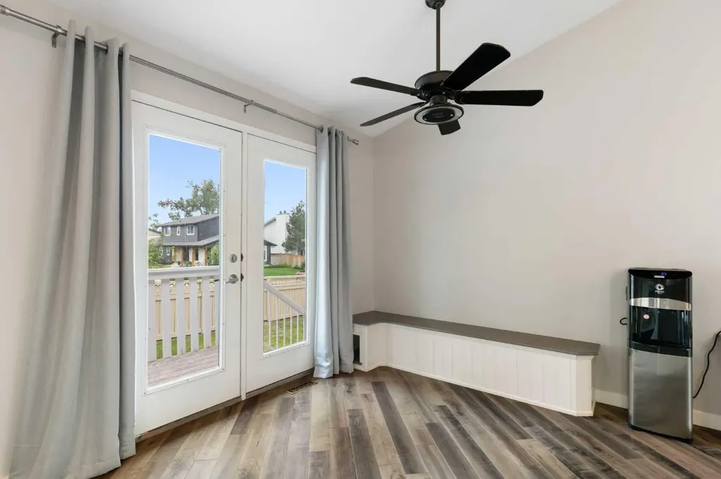 36 Jensen Heights Place NE Airdrie AB T4B 2J3