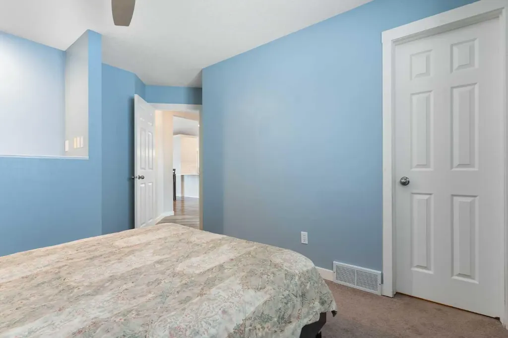 36 Jensen Heights Place NE Airdrie AB T4B 2J3