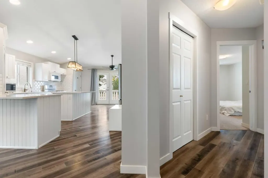 36 Jensen Heights Place NE Airdrie AB T4B 2J3