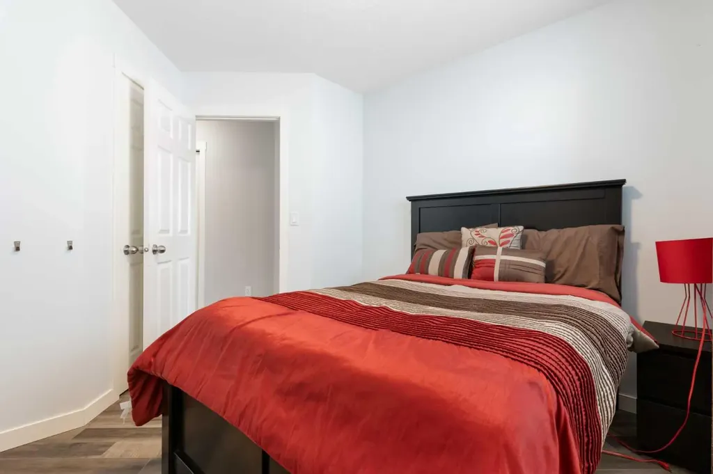 36 Jensen Heights Place NE Airdrie AB T4B 2J3