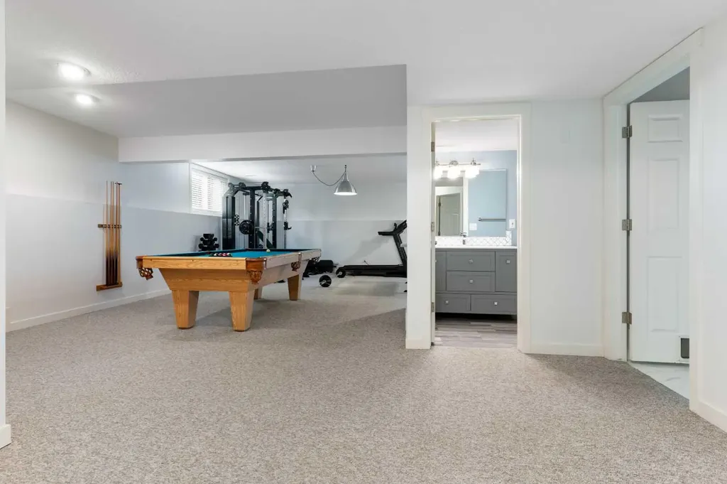 36 Jensen Heights Place NE Airdrie AB T4B 2J3