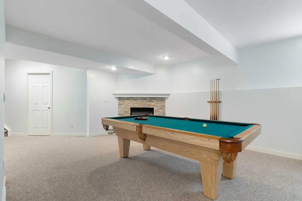 36 Jensen Heights Place NE Airdrie AB T4B 2J3