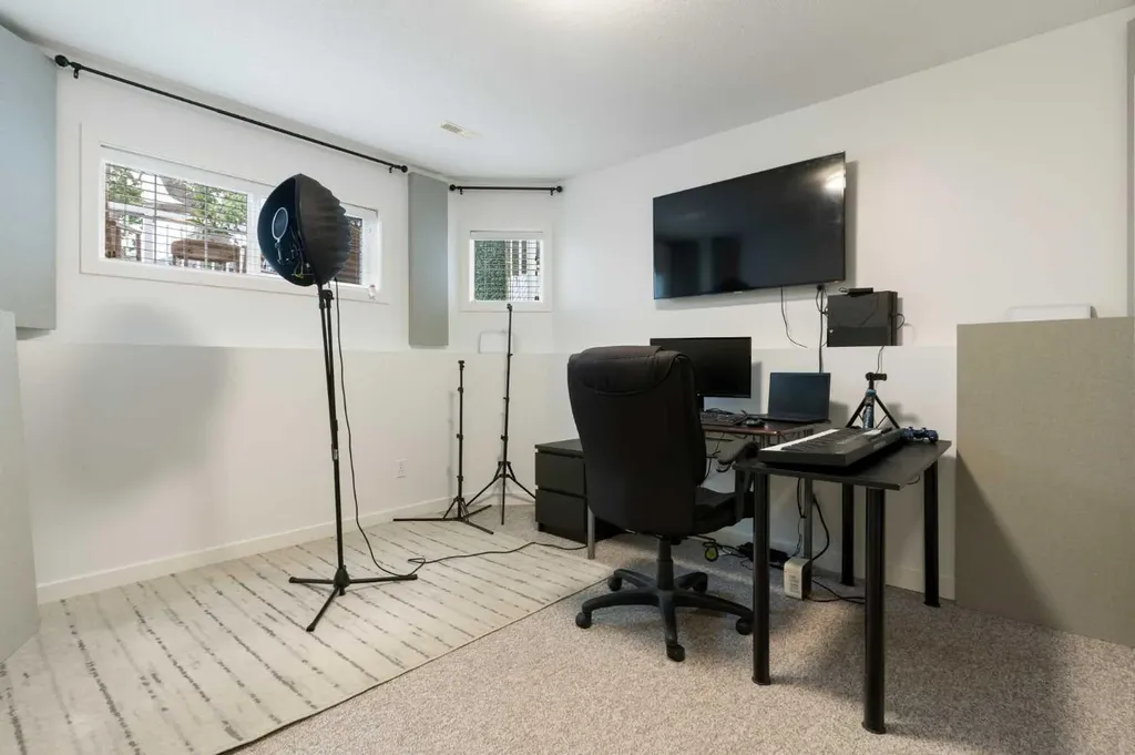 36 Jensen Heights Place NE Airdrie AB T4B 2J3