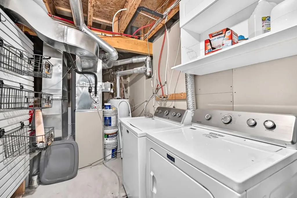 172 Cimarron Grove Crescent Okotoks AB T1S 2E3
