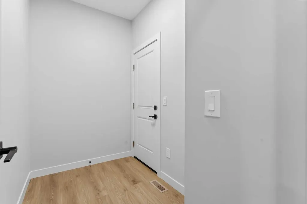 3085 Key Drive SW Airdrie AB T4B 5T1