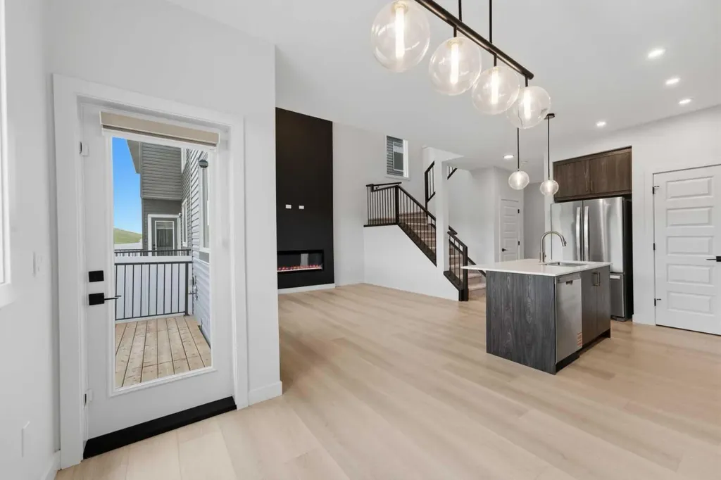 3085 Key Drive SW Airdrie AB T4B 5T1