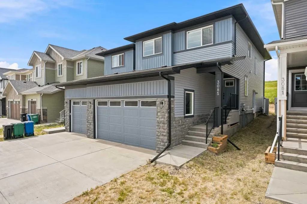 3085 Key Drive SW Airdrie AB T4B 5T1