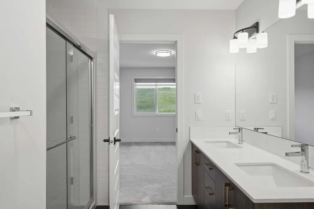 3085 Key Drive SW Airdrie AB T4B 5T1