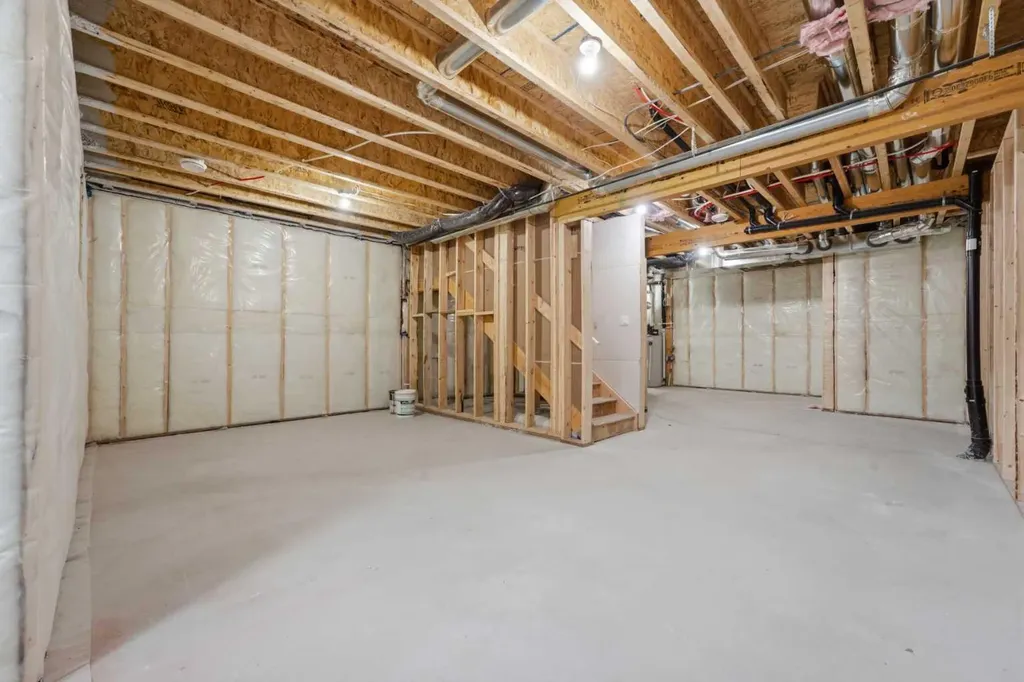 3085 Key Drive SW Airdrie AB T4B 5T1