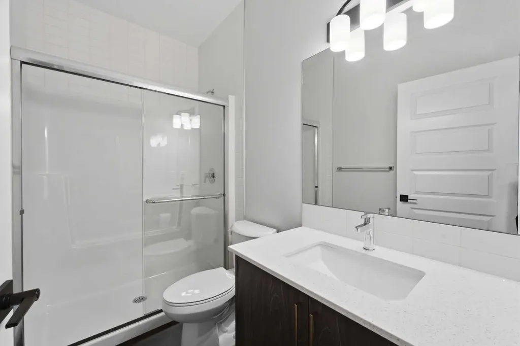 3085 Key Drive SW Airdrie AB T4B 5T1
