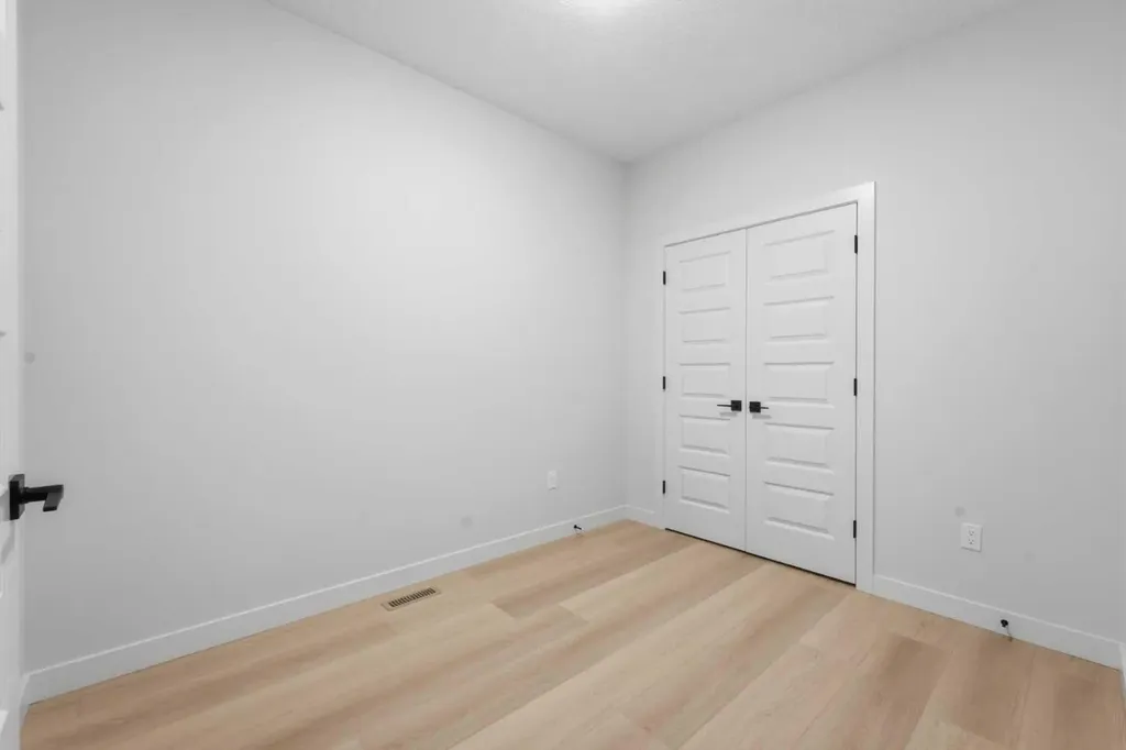 3085 Key Drive SW Airdrie AB T4B 5T1