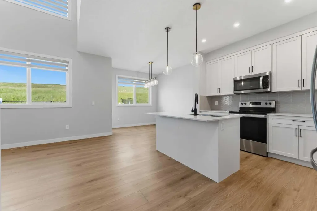 3081 Key Drive SW Airdrie AB T4B 5T1