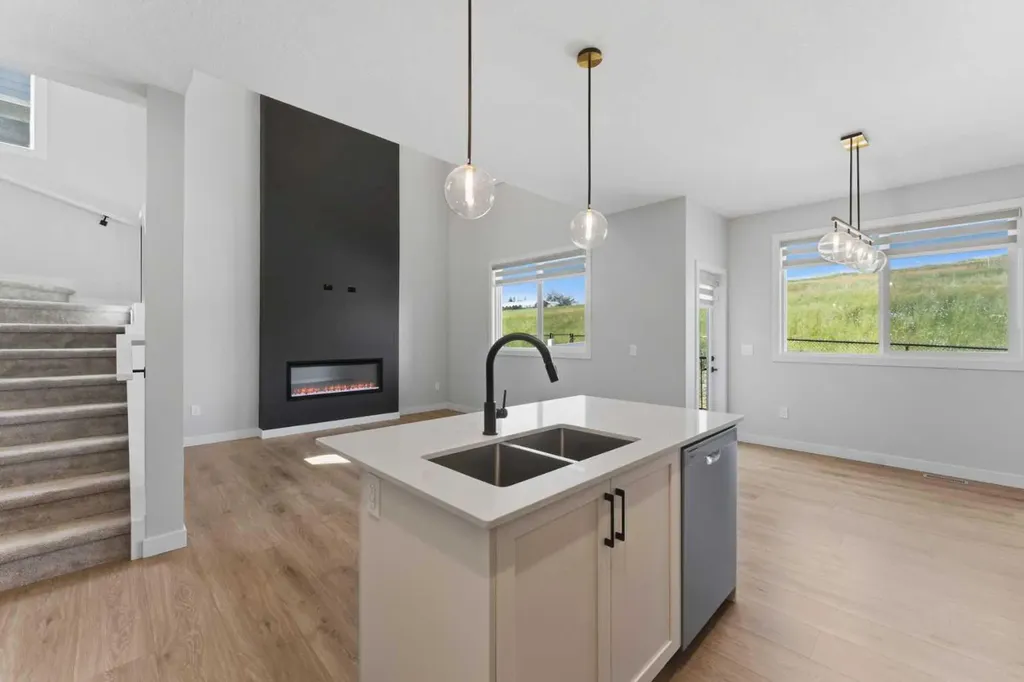 3081 Key Drive SW Airdrie AB T4B 5T1