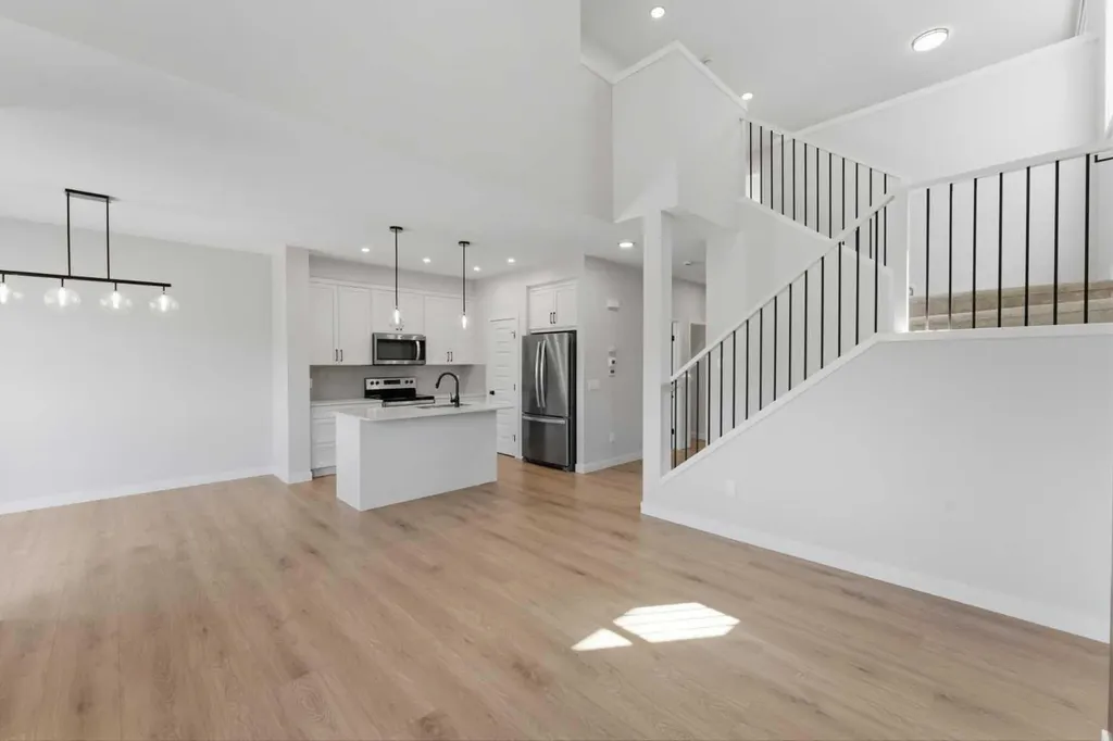 3081 Key Drive SW Airdrie AB T4B 5T1