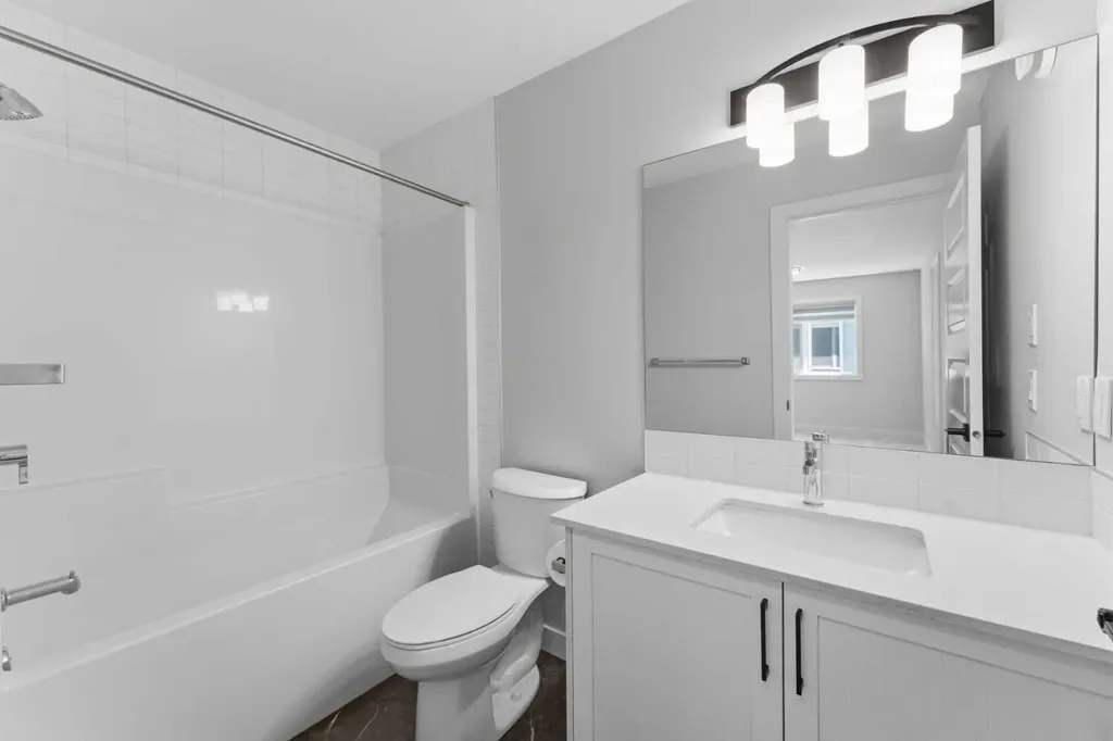 3081 Key Drive SW Airdrie AB T4B 5T1