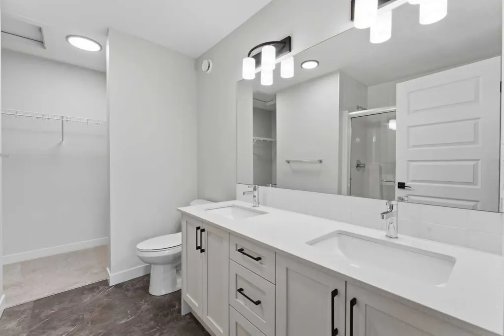 3081 Key Drive SW Airdrie AB T4B 5T1