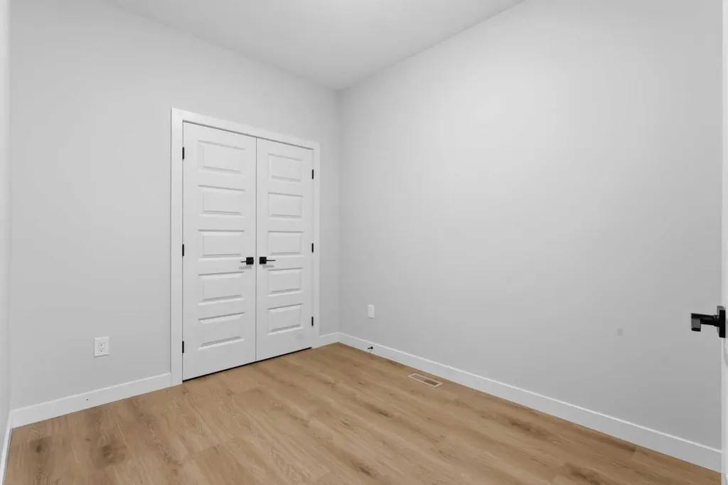 3081 Key Drive SW Airdrie AB T4B 5T1